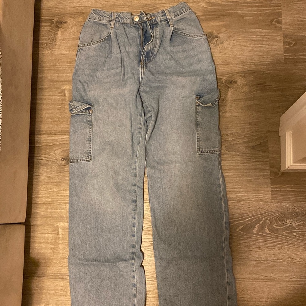 Forever 21 cargo blue jeans